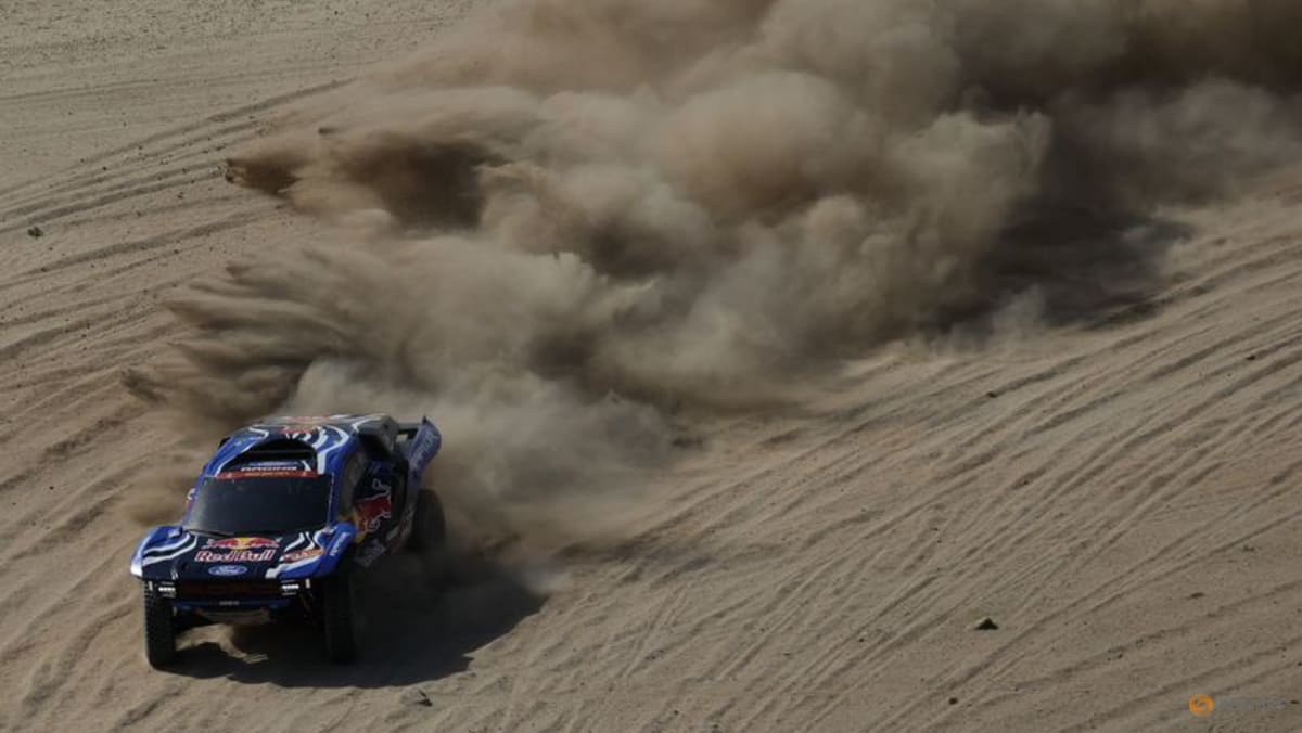 Jan 3 : ‌Sweden's Mattias Ekstrom made a quick start to the Dakar Rally in Saudi Arabia on Saturday by leading a Ford one-two, the manufacturer's first, in the 22km prologue to the main event.The two-times German Touring Car (DTM) champion covered the distanc…