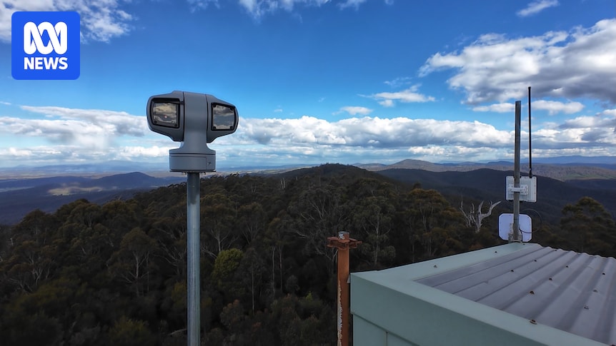 As fire crews were responding to two fires on Tasmania's east coast in December, an AI camera nestled in a nearby vantage point spotted a third blaze. The early detection meant the fire was extinguished just two hours later.