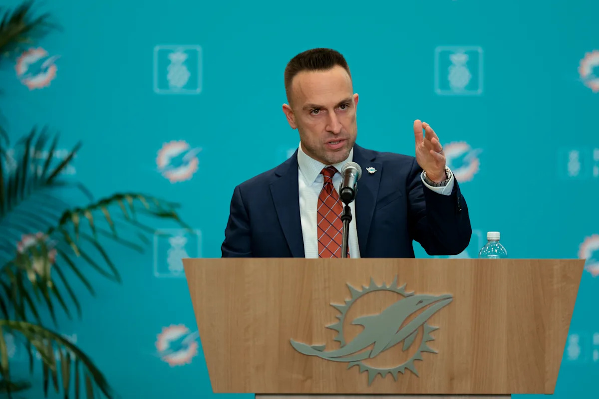 Welcome to the Splash Zone, the quickest way to get your day started off right. We bring you a rundown of Miami Dolphins news from the last 24 hours.