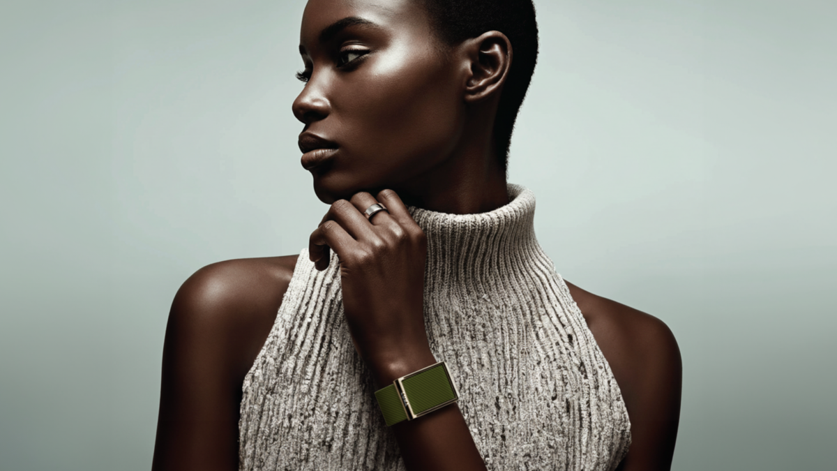 The Luna Band is all about yelling at your wrist.