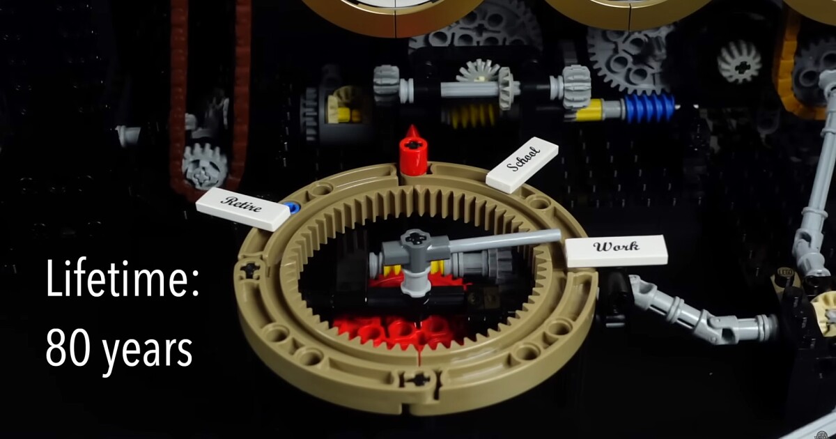 Clips of a three-year-old Lego clock video that I'd not seen before just resurfaced, and it's making the rounds across social media. Naturally, I went in search of the full video, but what I found instead impressed me even more: A fully functional galactic-sc…