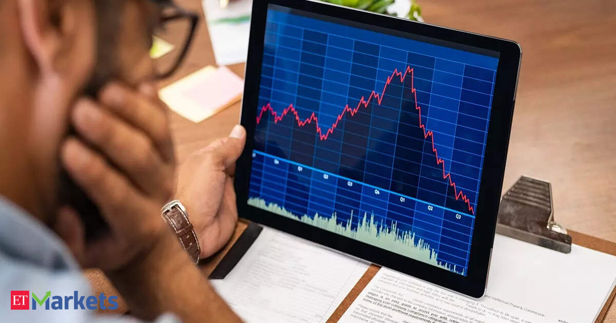 Stock market intermediaries faced a sharp sell-off Monday after the RBI tightened lending rules, demanding fully secured funding and stricter collateral for margin trading. This forces firms like BSE and Angel One to seek costlier alternatives, potentially im…