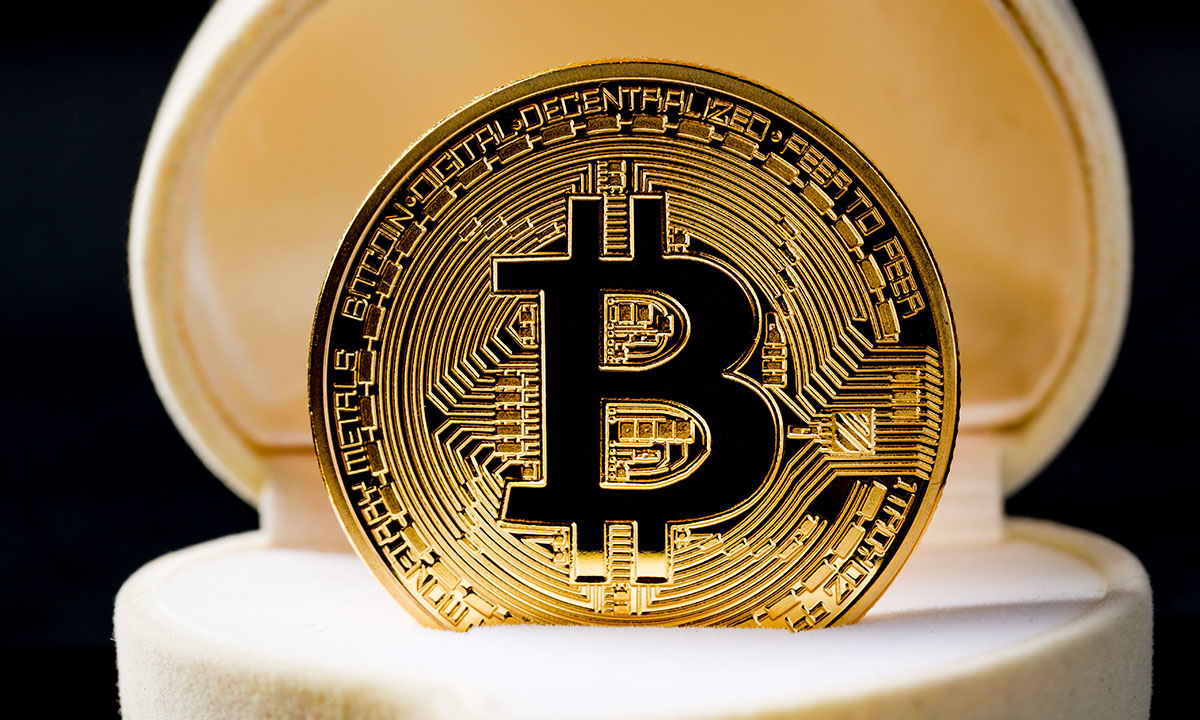 Welcome to the Weekender, where the only thing more volatile than Bitcoin is the human heart. In 2026, couples still swap playlists and promise forever, but now they also swap custody arrangements for a ledger, argue over who pays the gas fees, and discover t…