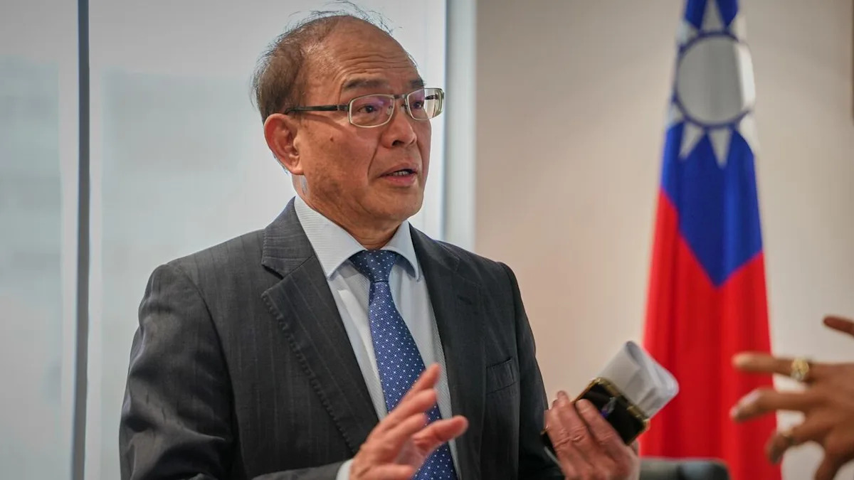 Taiwan's representative in Canada says he is concerned the Liberal government may be deliberately delaying the signing of a trade agreement with Taipei to...