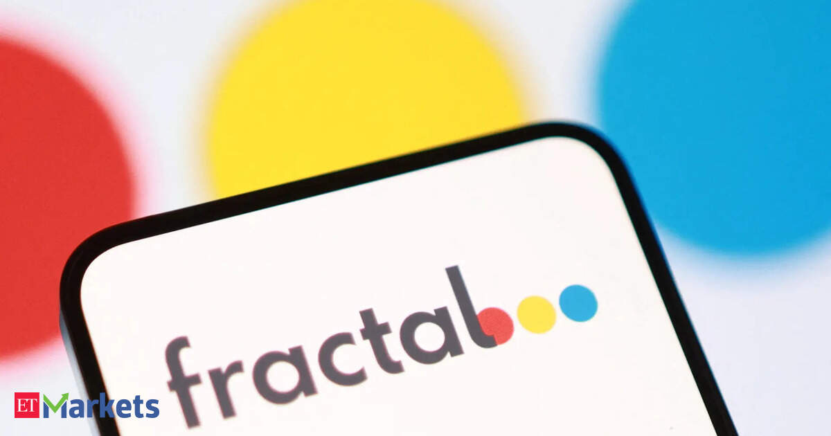 Fractal Analytics is set to launch India’s first pure-play AI IPO next week, aiming to raise Rs 2,834 crore amid rising global investor interest in AI-driven businesses. The issue is drawing strong grey market interest with a 21% premium, supported by the com…