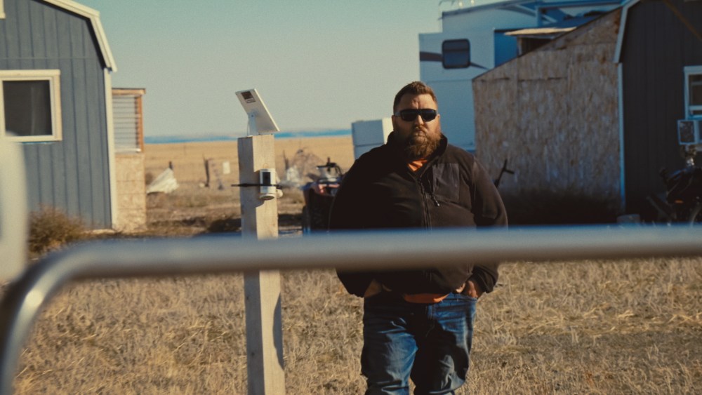 Every episode of the HBO docuseries “Neighbors” begins with the camera zooming in from outer space. But before the action alights in the location of the latest dispute between adjacent property owners to catch the eye of directors Harrison Fishman and Dylan R…