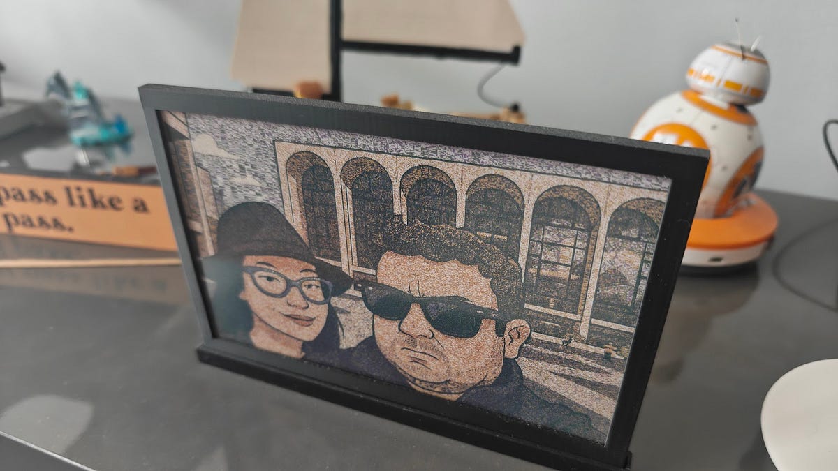 What started out as a random idea, turned out into an interesting experiment in AI, Hardware and E-Ink.

Comments URL: https://news.ycombinator.com/item?id=47157305
Points: 2
# Comments: 0