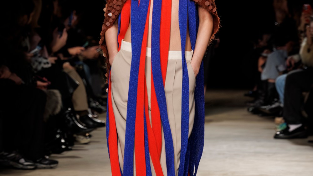 Zankov Fall 2026 ready to wear runway, fashion show & collection review. While channeling PJ Harvey's angsty '90s look, the designer veered into the Dark Ages.