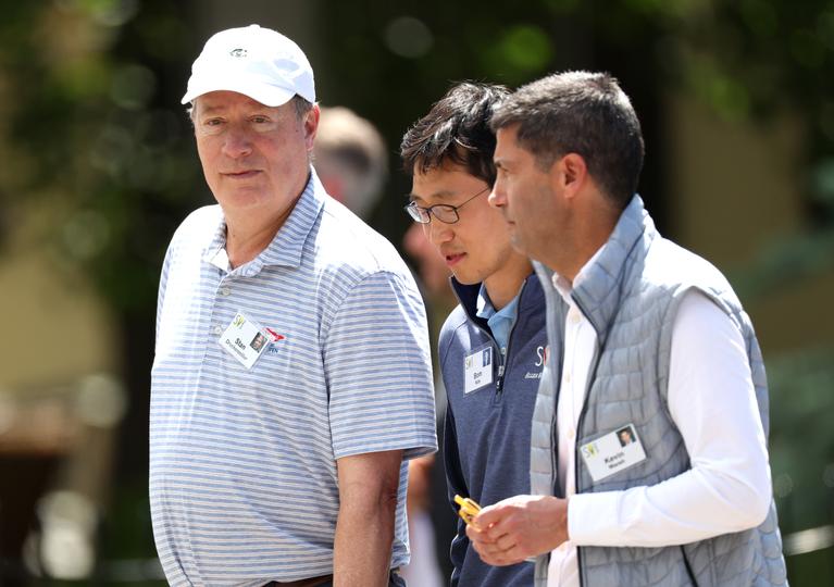 The conventional wisdom on Trump's pick for Fed chair says he's a hawk. Stanley Druckenmiller, who made billions fading conventional wisdom, suggests that's not necessarily so.