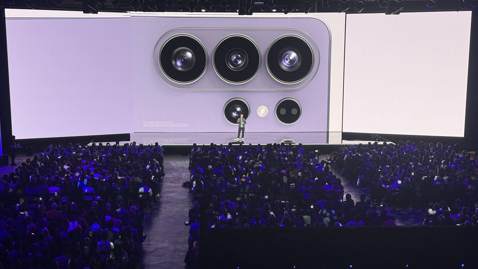 Samsung on Wednesday unveiled its latest Galaxy smartphones, which boast an even bigger toolbox of artificial intelligence technology than the previous two generations and introduce a new privacy shield that blocks snoopy bystanders from sneaking a pee...
