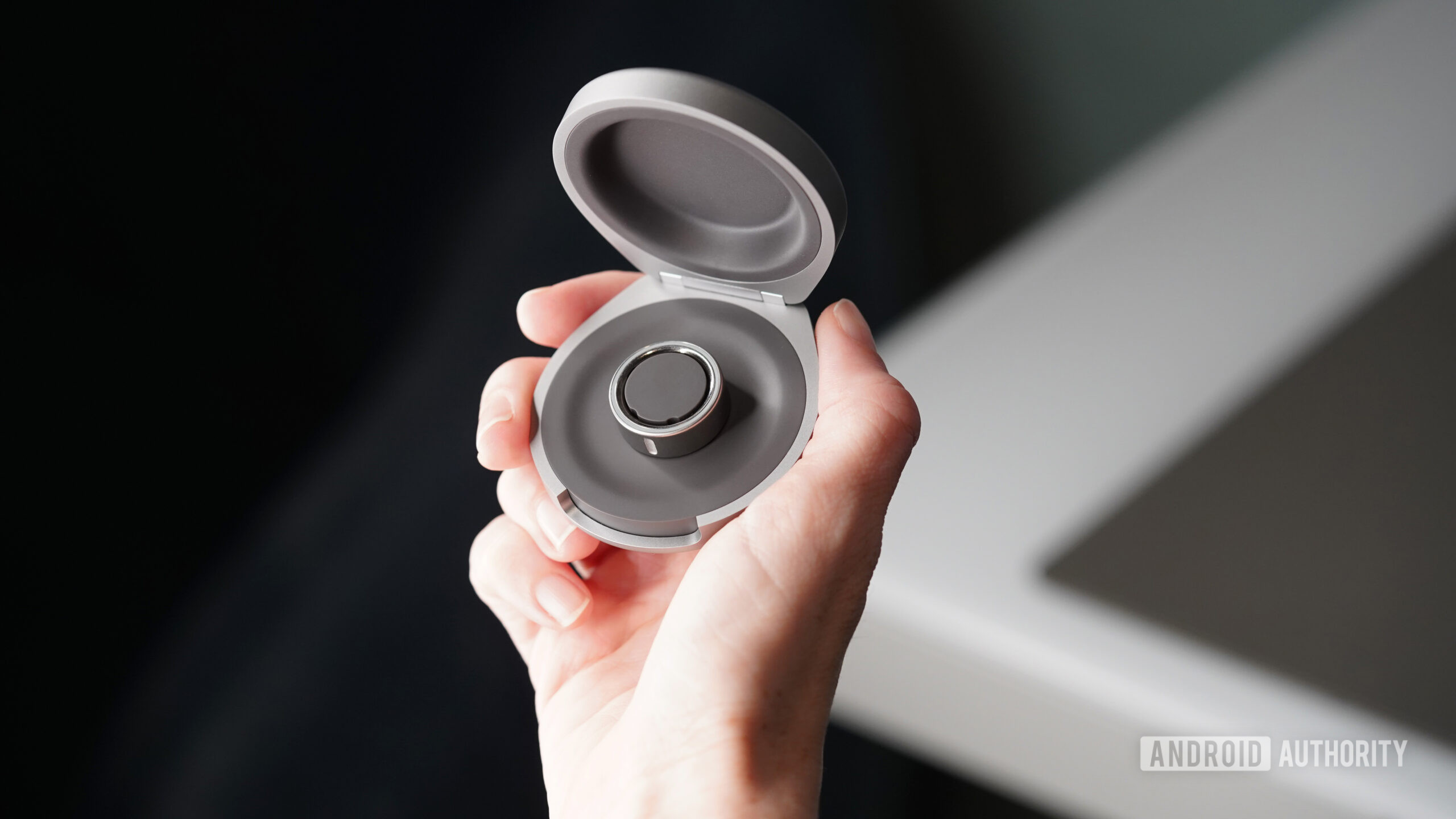 Oura’s new charging case adds convenience and portability, helping the brand keep up with rival smart rings.