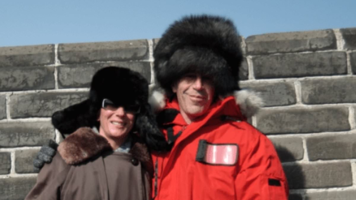 Daily Mail:
Epstein's sex empire was ‘KGB honeytrap’: Paedophile financier had multiple talks with Putin after conviction - with Russian girls flown in to harvest ‘kompromat’ on world-famous figures&nbsp; —&nbsp; Jeffrey Epstein was running 'the world's largest honeytr…