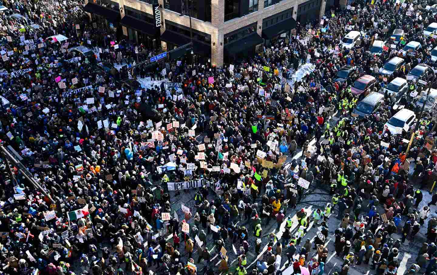 Micah L. Sifry



How many pro-democracy Substack authors over-focus on gloom and doom and ignore organizing, and who’s bucking that trend.




The post The Bad-News Echo Chamber of Pro-Democracy Substack appeared first on The Nation.