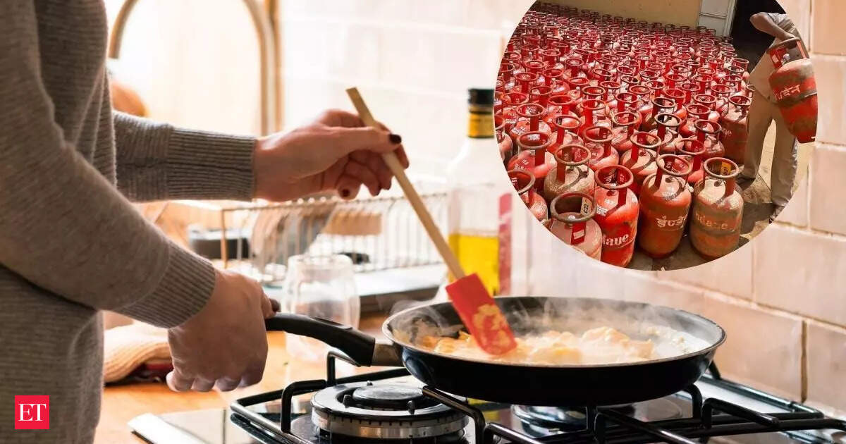 Amidst LPG cylinder supply concerns, Pune engineer Priyadarshan Sahasrabuddhe's 'Vaayu' biogas system is gaining traction. This compact unit converts kitchen waste into cooking fuel, with inquiries surging as households seek alternatives. The system, which re…