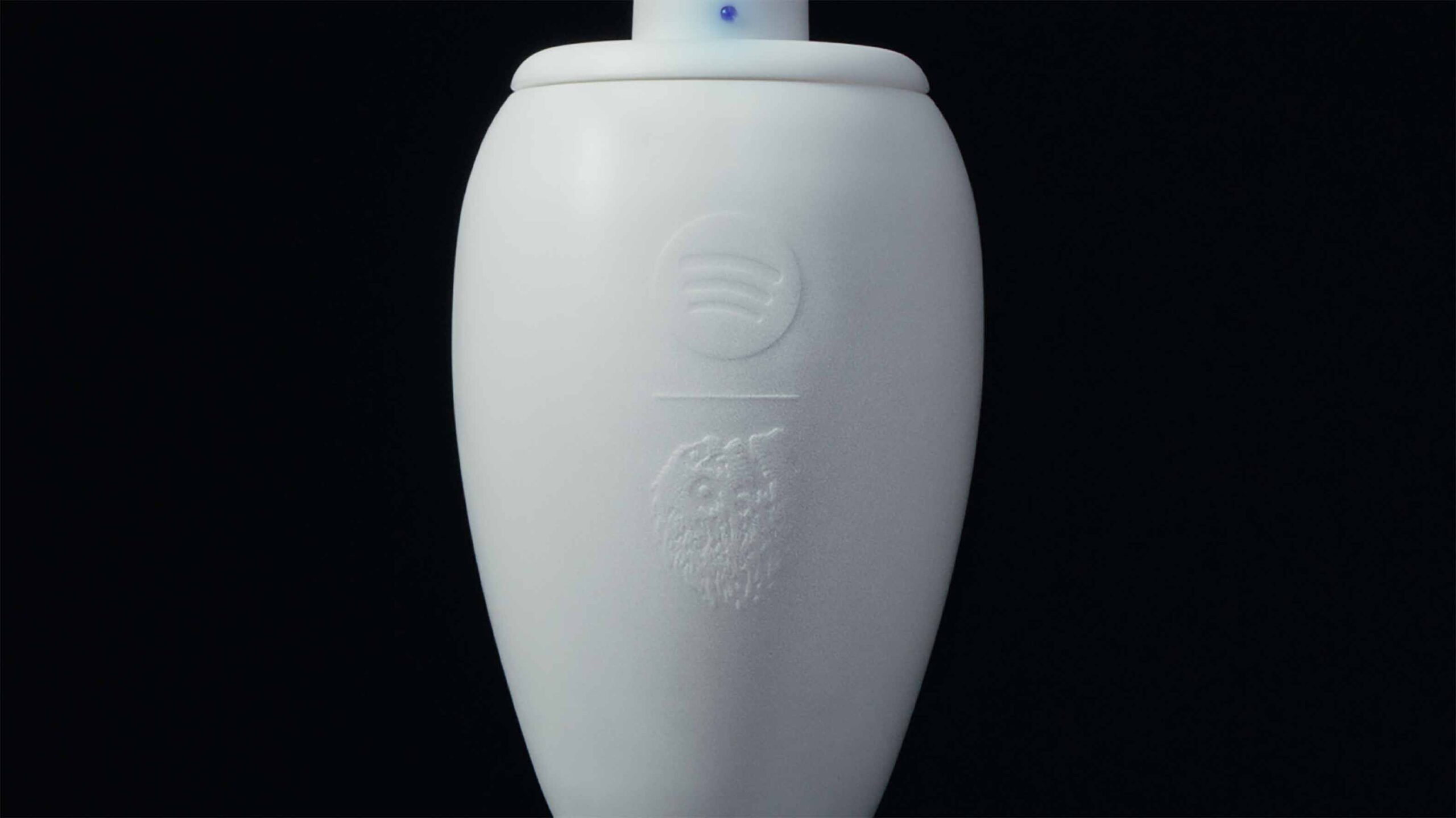 Have you ever cremated a family member or pet and thought, “Man, I wish I had a special urn to put their ashes in?” If so, this extremely random product might be for you! Enter the Spotify Urn, a speaker-equipped vase made in partnership between the music str…