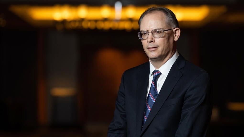 The clause does mean that the Fortnite CEO can't criticize Google app store policies, though