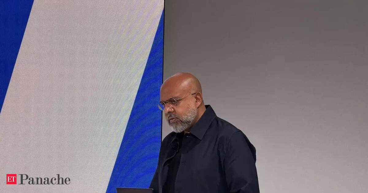 HP is bringing artificial intelligence closer to users. Instead of relying solely on expensive cloud data centers, HP is focusing on running AI directly on devices. This move aims to reduce costs for businesses and improve efficiency. HP IQ is HP's new experi…