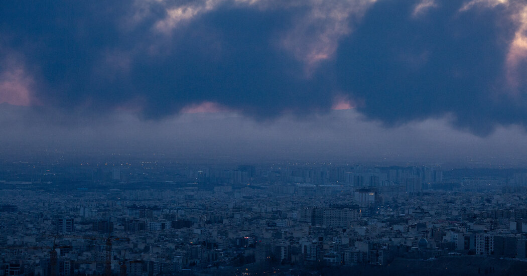 New York Times:
Iran's Secret Outreach Highlights Trump's Challenge&nbsp; —&nbsp; President Trump is beginning to consider what sort of Iranian government might come next, as the U.S.-Israeli assault continues.&nbsp; —&nbsp; In public, Iran's surviving leaders have defiantly ref…