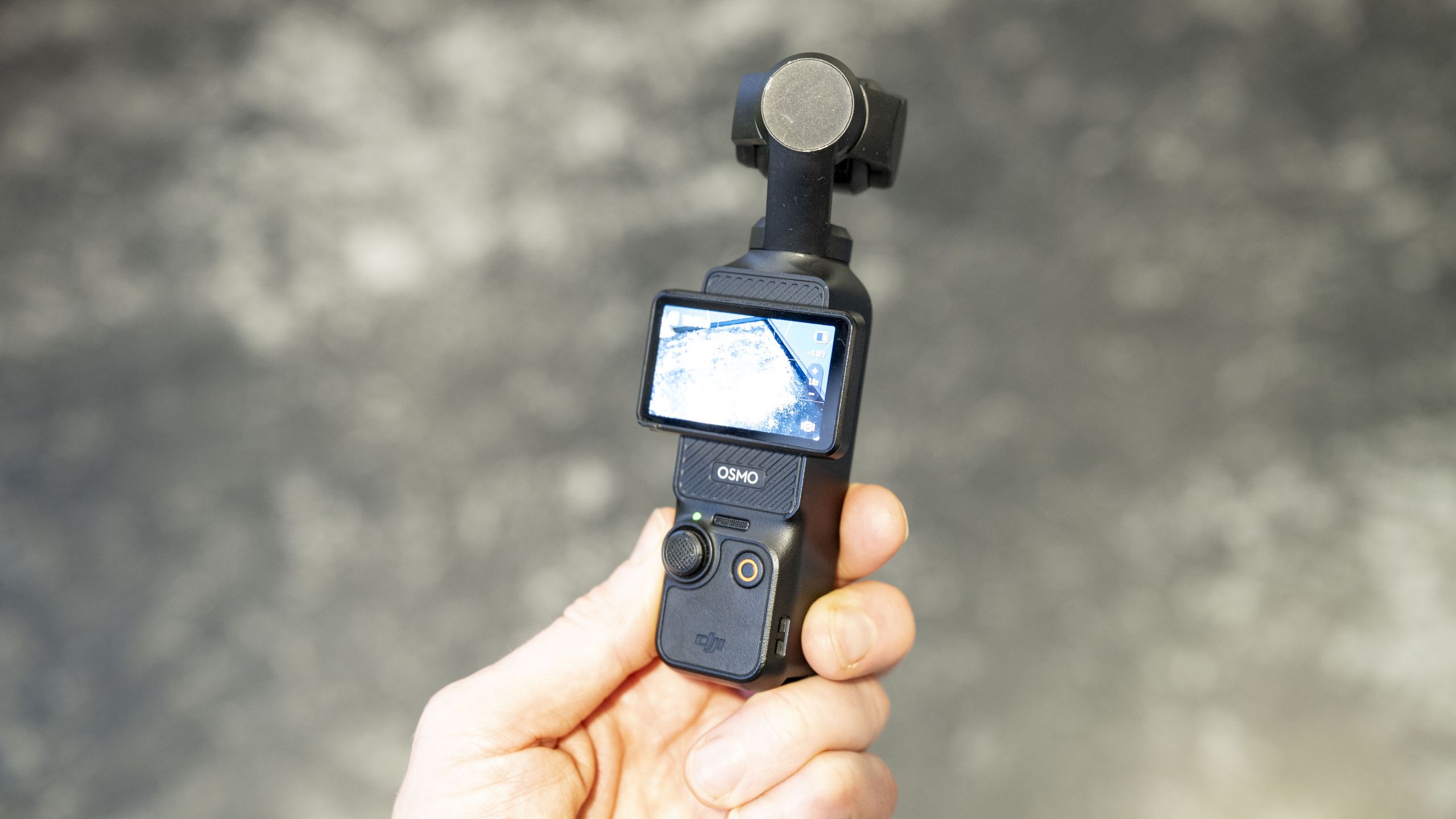 We now have what appears to be a quick start guide for the DJI Osmo Pocket 4 camera.