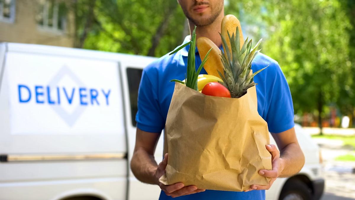 Instacart (NASDAQ:CART), also known as Maplebear, got a meaningful vote of confidence Thursday morning when Raymond James upgraded the grocery technology...