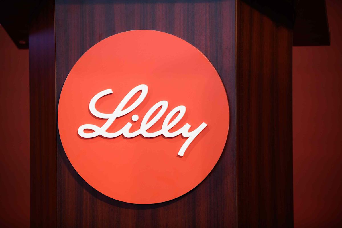 Eli Lilly is expanding its partnership with Insilico Medicine, an AI drug development company.