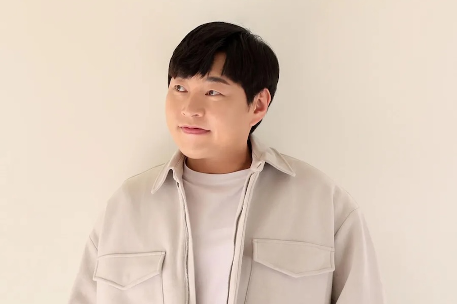 On April 9, a media outlet reported that Lee Jin Ho has been hospitalized and is currently receiving treatment after suffering an acute cerebral hemorrhage. In response to the report, Lee Jin Ho’s agency SM C&C released the following official statement: Hello…