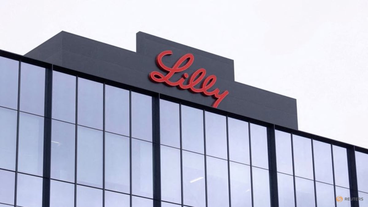 April 28 : AI firm Profluent said on Tuesday it has struck a multi-program research collaboration with U.S. drugmaker Eli Lilly worth up to $2.25 billion to develop AI-designed enzymes for genetic medicines.Here are some details: • Under the agreement, Proflu…