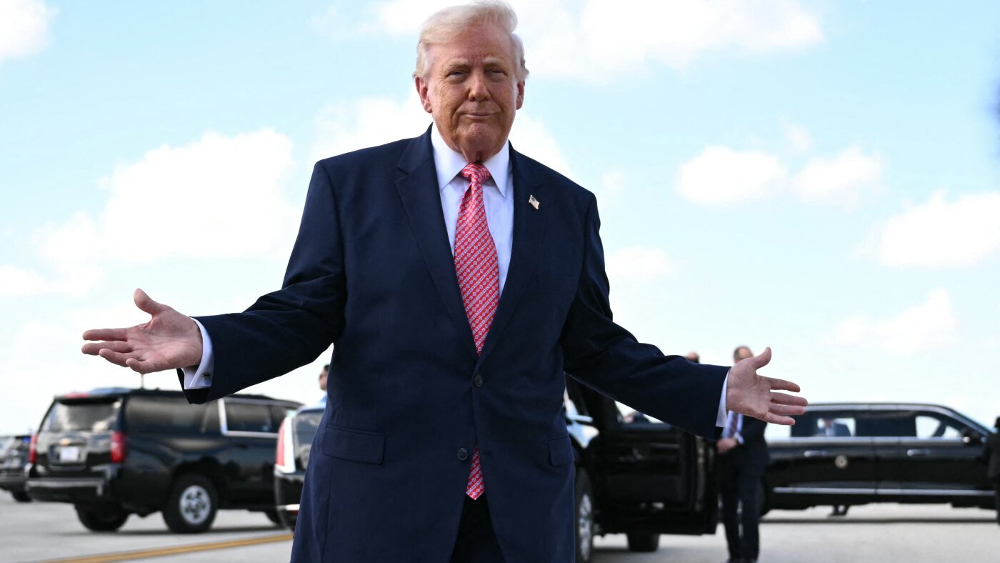 State lawmakers have been stepping in to regulate artificial intelligence, clashing with the federal government's inaction as concerns about oversight and safety grow.