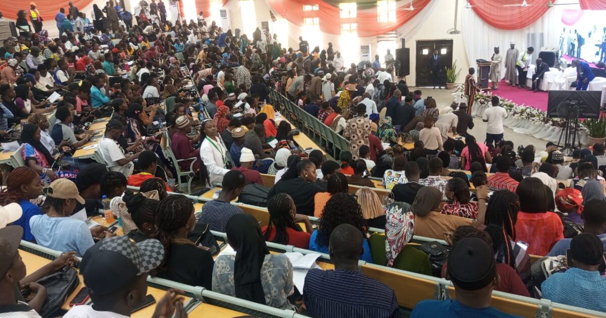 Flutterwave CEO Olugbenga Agboola advises students on AI job creation, urging them to embrace AI to build businesses and solve real-world problems.

Read More: https://punchng.com/create-jobs-with-ai-flutterwave-ceo-urges-uniabuja-students/