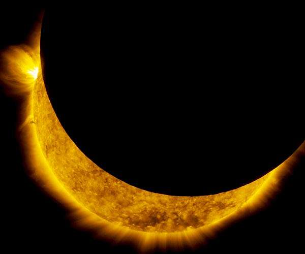 Los Angeles CA (SPX) Apr 17, 2026


Cities located directly in the path of totality during the 8 April 2024 total solar eclipse experienced a measurable drop in seismic noise, according to new research presented at the 2026 SSA Annual Meeting. 

Johns Hopkins…