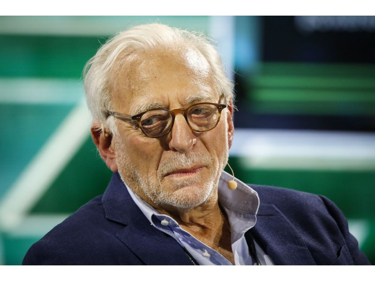 Now that Nelson Peltz has won a surprise bidding war for Janus Henderson Group Plc, the activist investor can start to revamp the $493 billion asset manager he has circled for years.