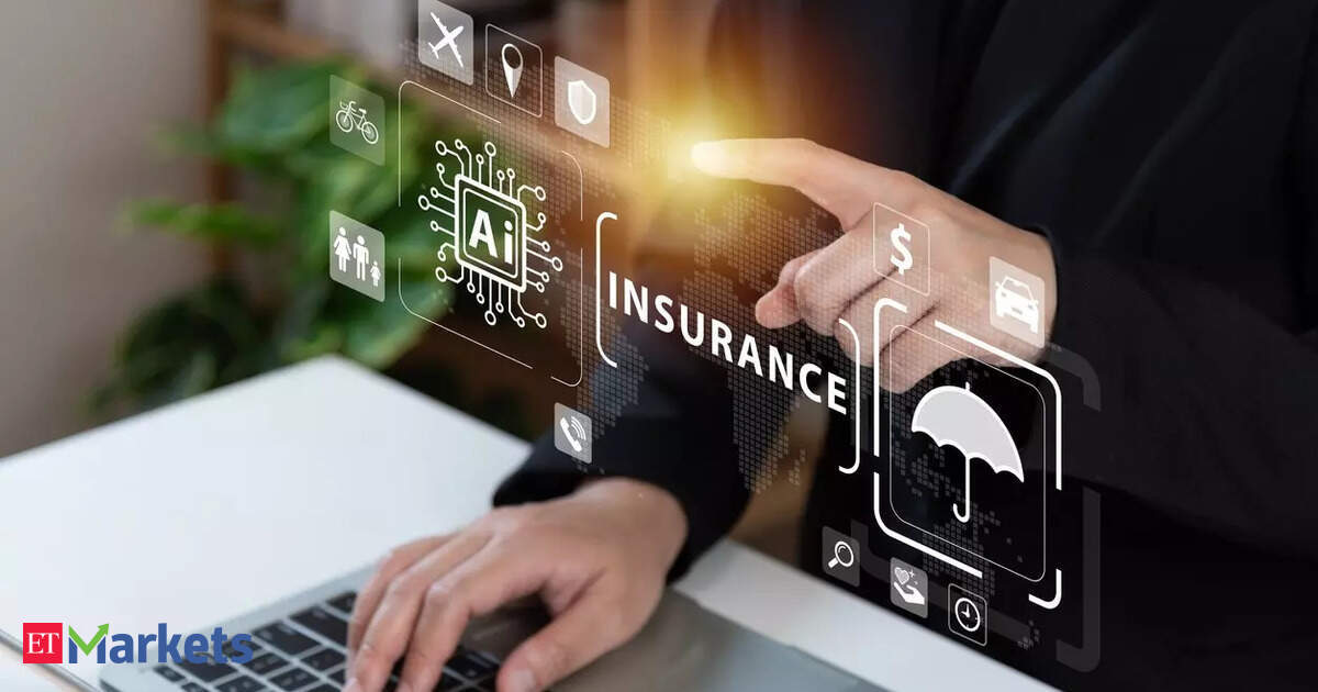 Artificial Intelligence is revolutionizing insurance in India. Customers now start their search online, with AI simplifying complex policies into easy conversations. This technology makes insurance understandable and accessible, even in smaller cities. AI-pow…
