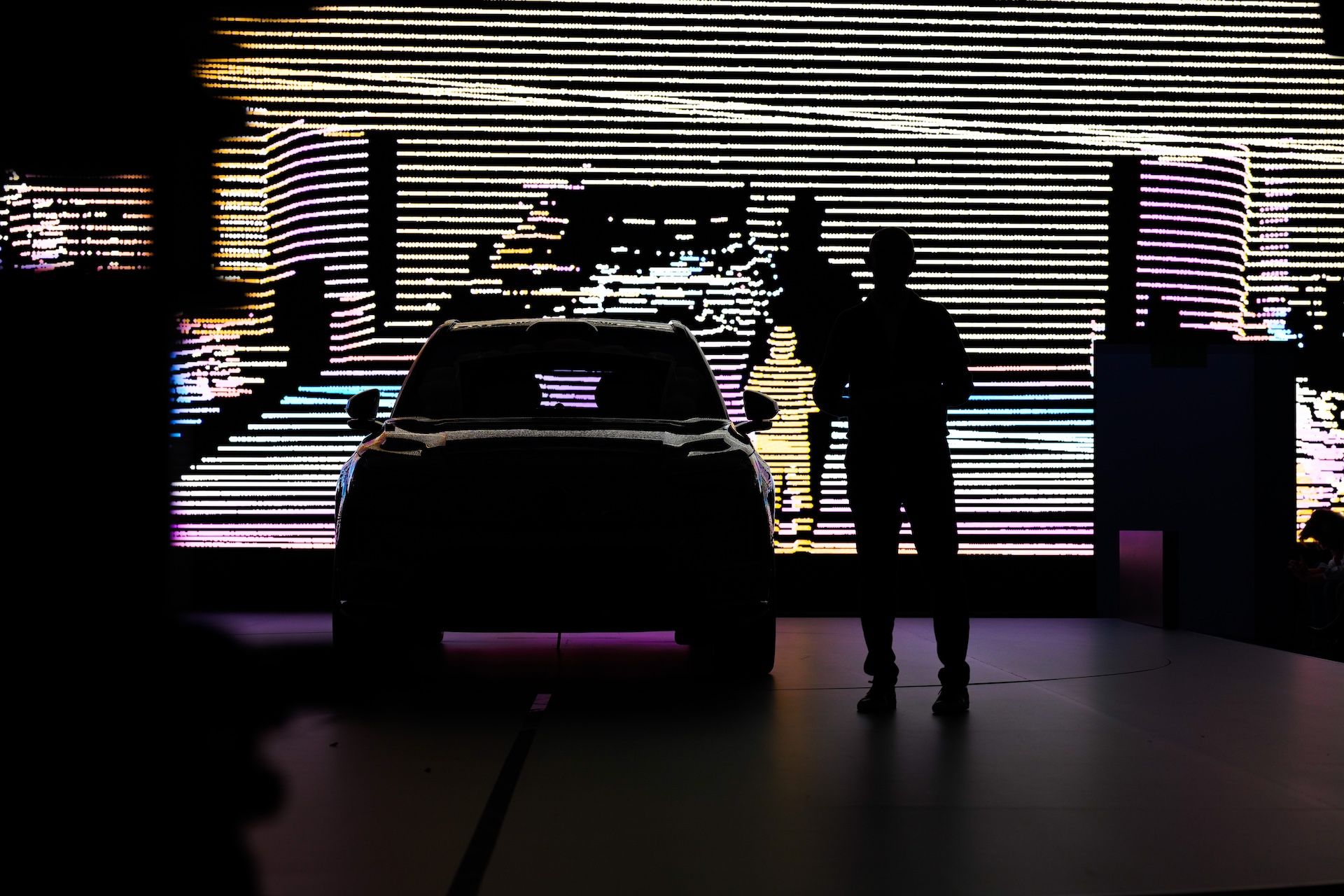 A new color-capable Lidar system has been hailed as a “fundamental innovation” for self-driving car technology.