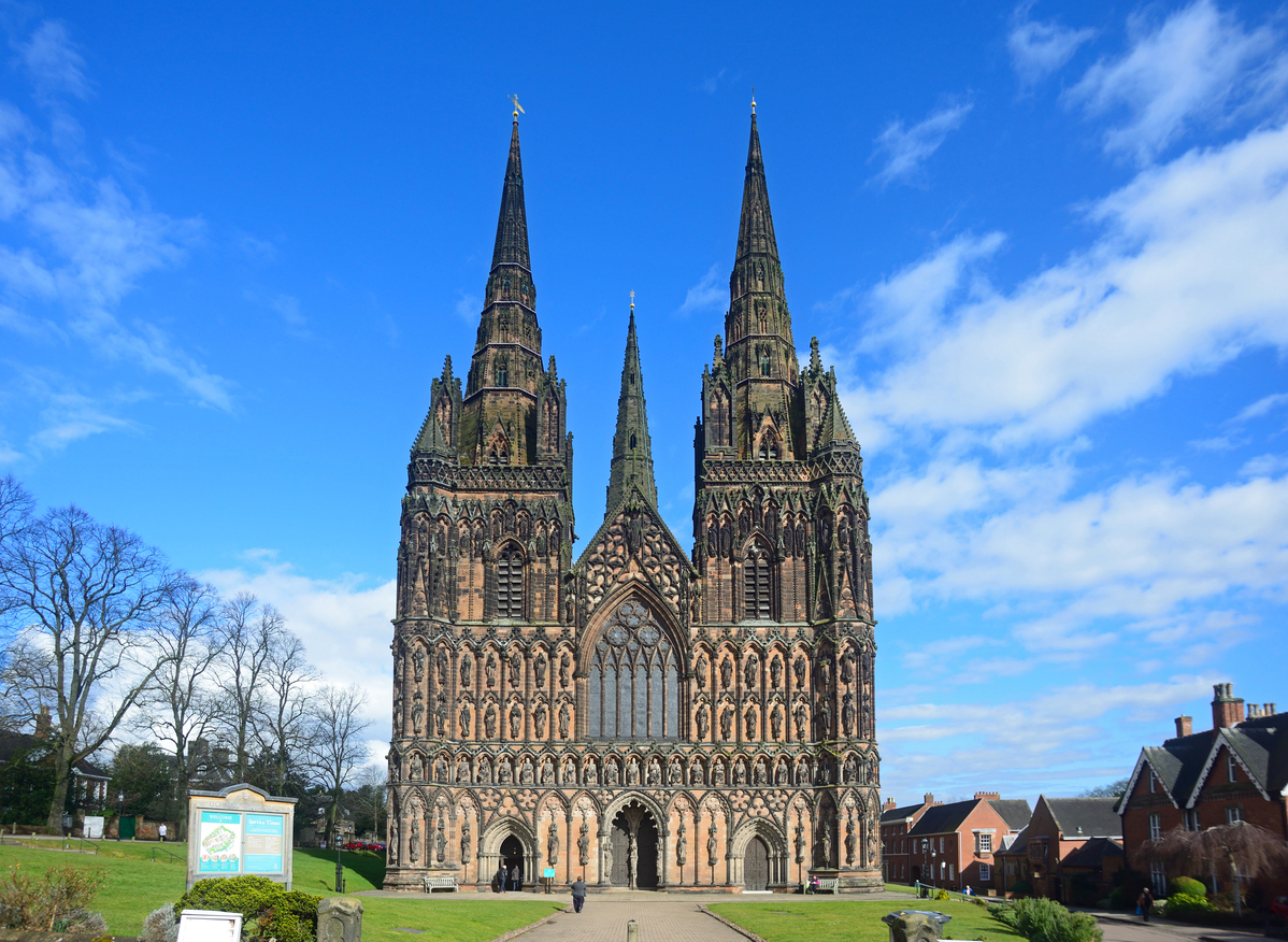 A new report from Theos found that cathedrals continue to play a uniquely important role in national life despite increasing secularisation and growing financial pressures.