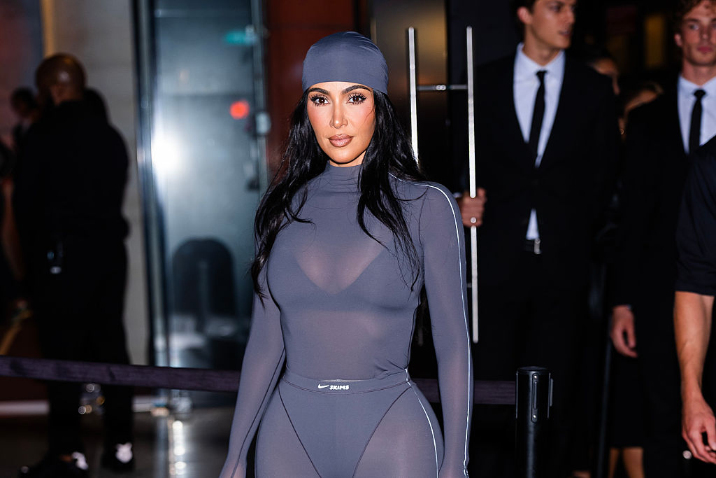 Kim Kardashian’s shapewear brand, SKIMS, has shut down speculation that they’re involved in a major drug bust that was discovered among their products. The clothing brand, founded by the Keeping Up With The Kardashians star, is making it clear that it was not…