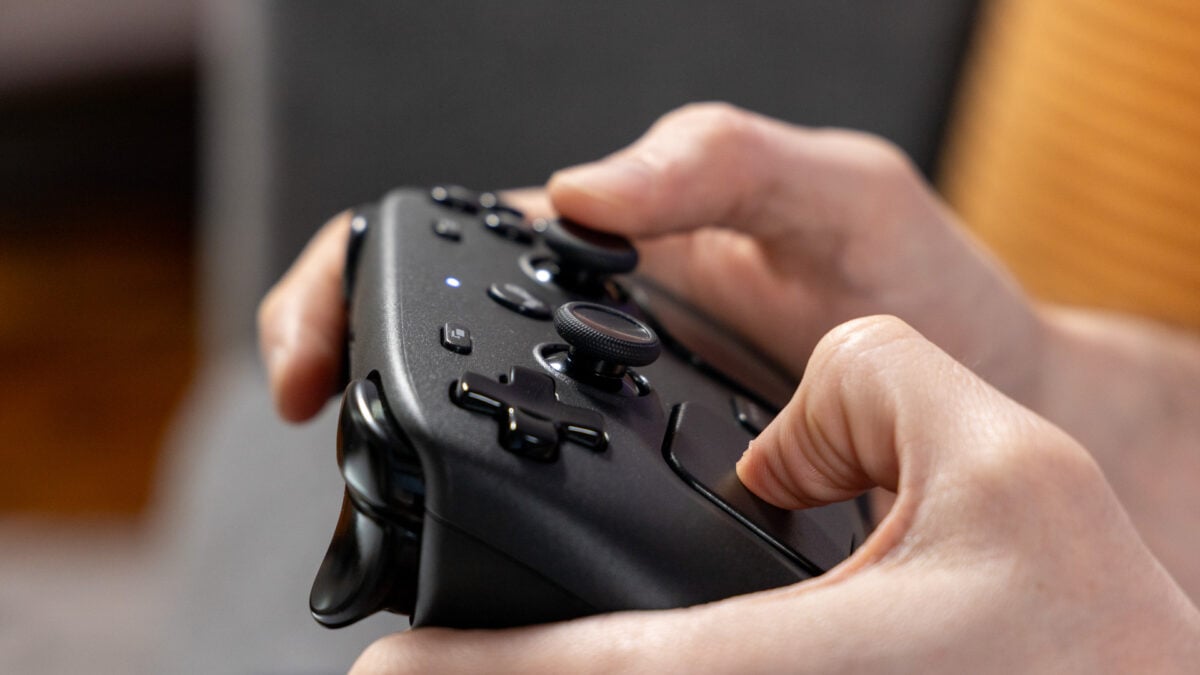 Go ahead, drop your Steam Controller and see what happens.