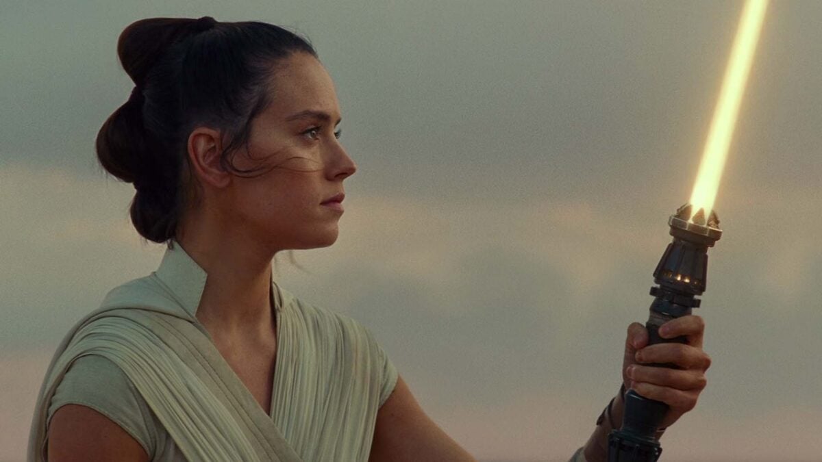 Damon Lindelof explained what he and his writer partners were attempting to do with their version of a Rey-focused sequel