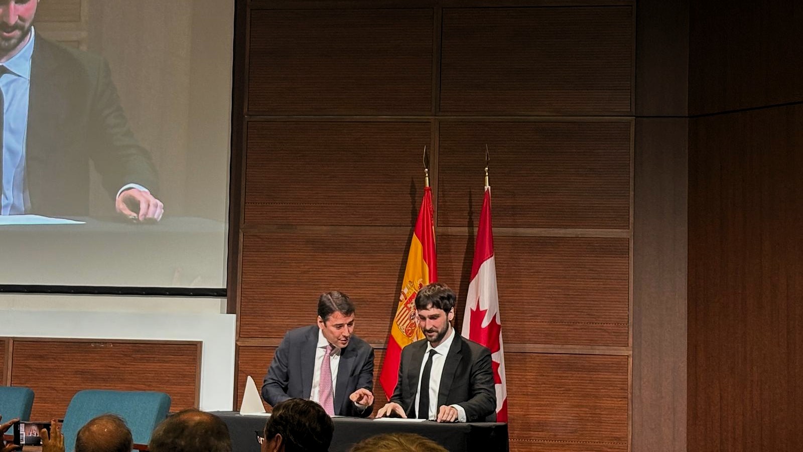 TORONTO, May 20, 2026 (GLOBE NEWSWIRE) -- Indra Group has signed a Memorandum of Understanding (MoU) with the Canadian company, Cohere, specializing in artificial intelligence to collaborate on the development of sovereign AI solutions in Spain, Canada and th…