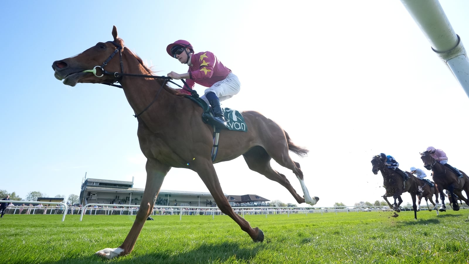 Thundering On was a mover in the Oaks market after making no mistake with a convincing win in the Irish Stallion Farms EBF Salsabil Stakes at Navan.