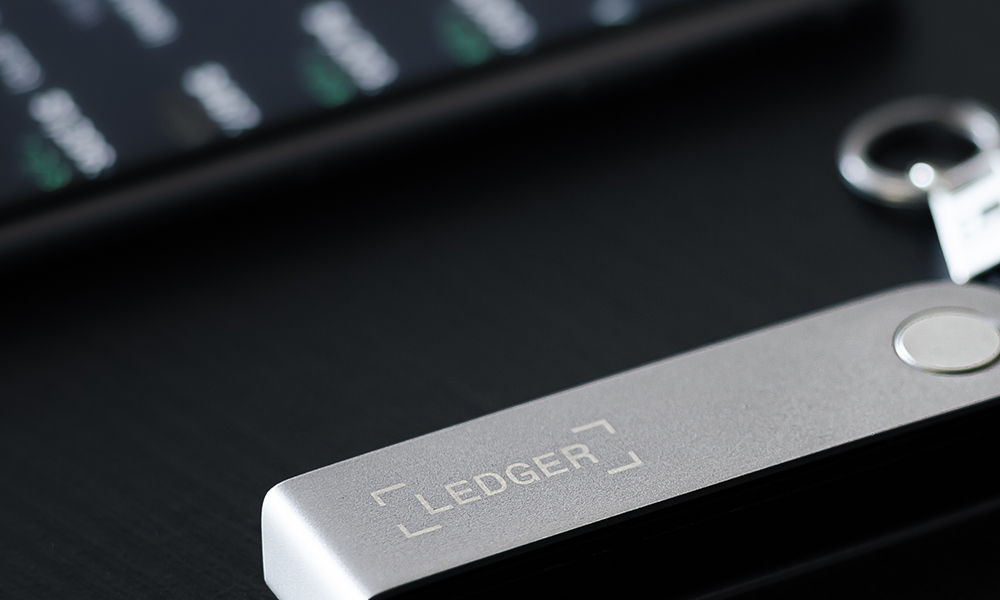 Crypto wallet provider Ledger has paused its plans to go public in the U.S., citing difficult market conditions.&nb...