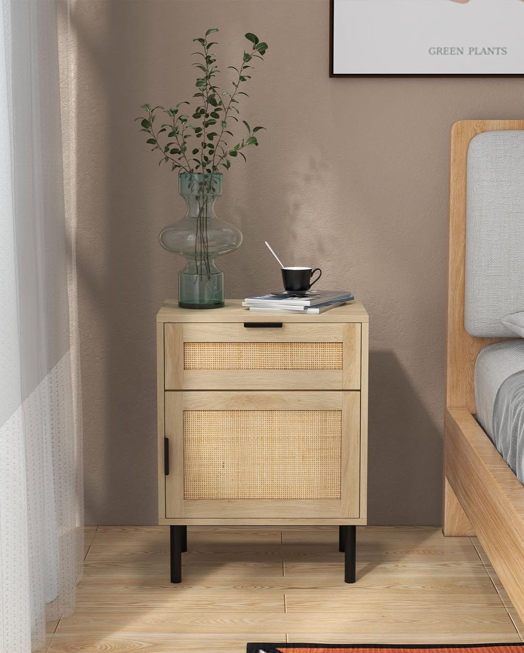 The nightstand is the last thing you see before you close your eyes and the first thing you reach for when you wake up. It deserves more than an afterthought. These 27 rattan nightstand ideas show how one piece of natural texture can shift the entire feeling …