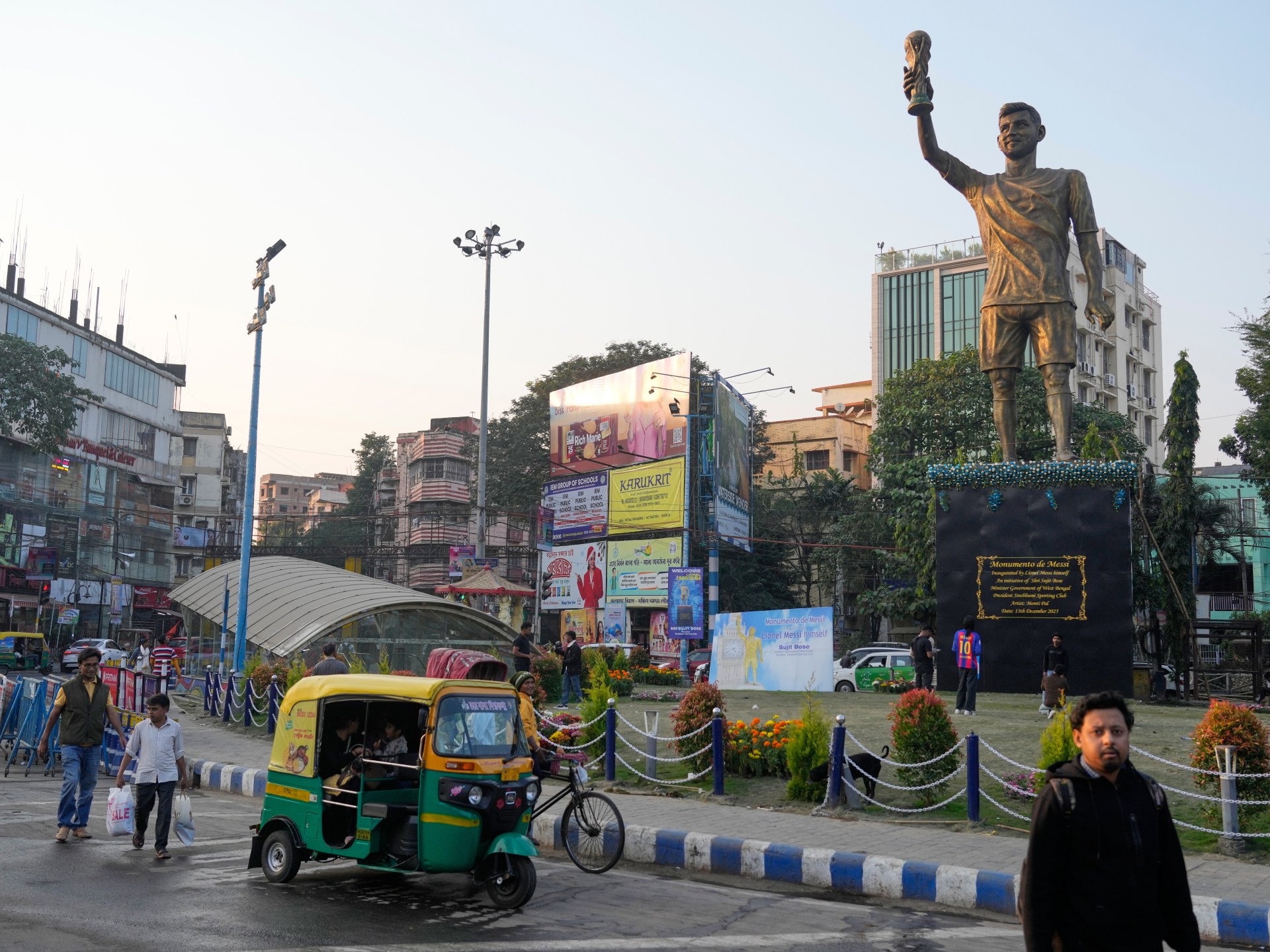 Statue to honour World Cup winner Lionel Messi, unveiled during his GOAT tour of India, unstable on busy Kolkata road.
