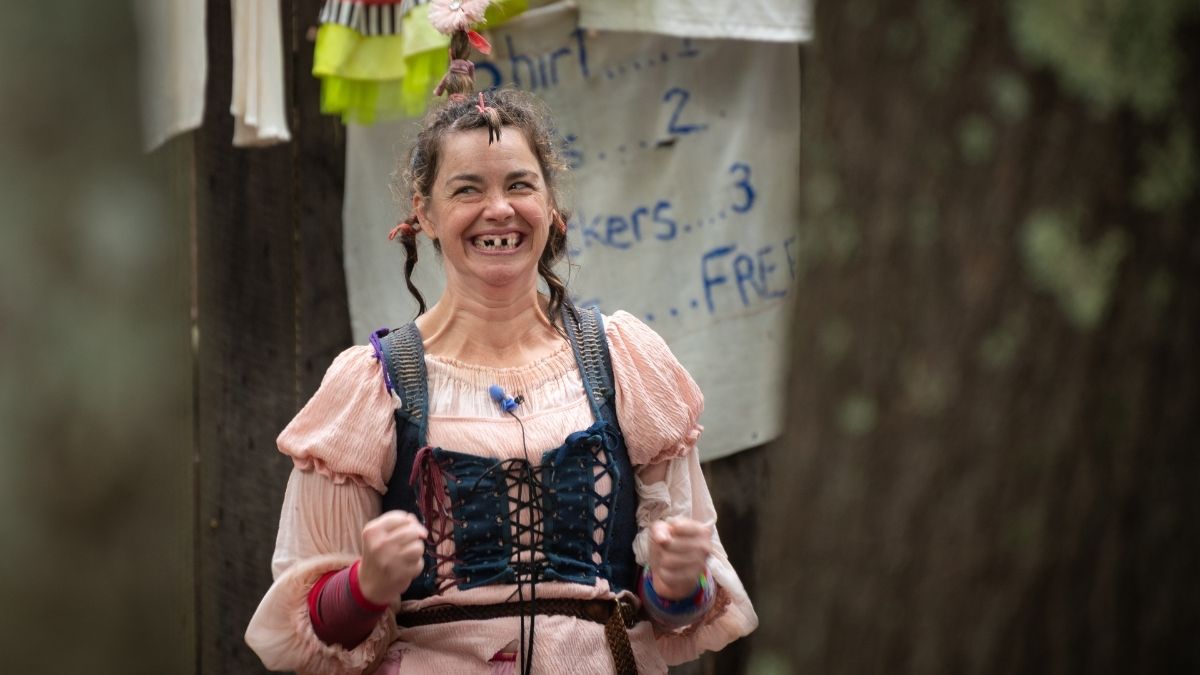 This woman's next quest might have to be a new relationship. 
The post A Random Guy Came At Her At The Renaissance Faire, And Then Her Boyfriend Took His Side Over Hers appeared first on TwistedSifter.