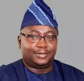 A former Minister of Power, Adebayo Adelabu, has dismissed claims that President Bola Tinubu has endorsed any aspirant for the All Progressives Congress (APC) governorship ticket in Oyo State ahead of the 2027 elections.
The post Oyo 2027: Tinubu has no anoin…