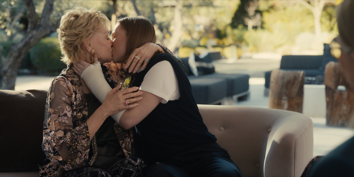 Hacks outdoes its lesbian cruise episode with a lesbian weekend getaway episode I will surely never forget.
The post In Best ‘Hacks’ Episode Ever, Deborah and Ava Are Dating appeared first on Autostraddle.