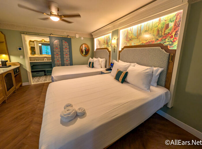 Come along with us for a full tour of the renovated Royal Guest Rooms at Disney's Port Orleans Resort -- Riverside!