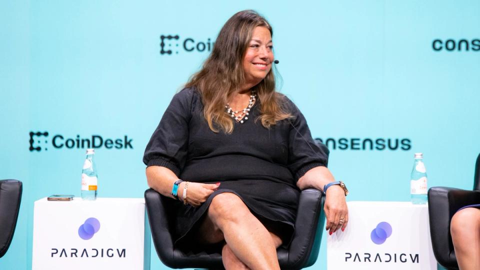 The Wall Street giant is integrating its tech platform with MoonPay's infrastructure, allowing eligible institutions to seamlessly swap stablecoins for yield-generating tokenized funds without ever leaving the blockchain.