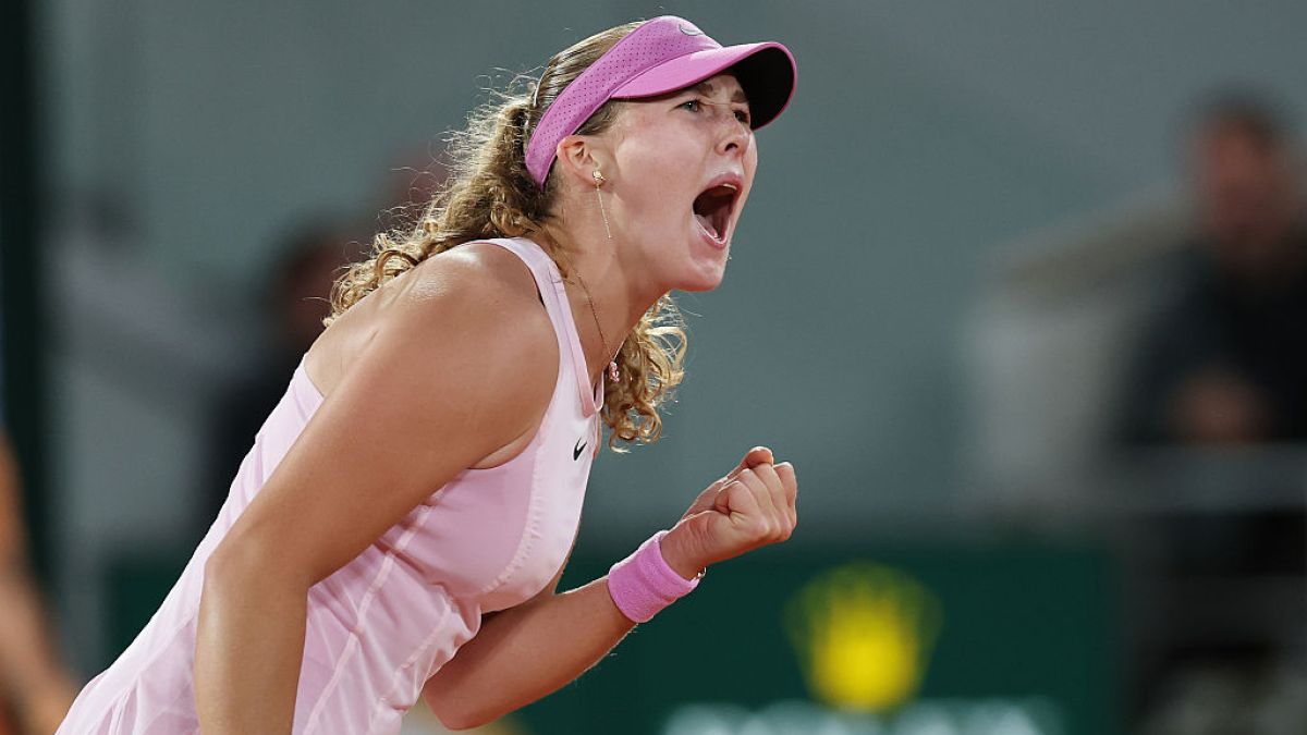 No handshake and no photo as Mirra Andreeva of Russia beats Marta Kostyuk of Ukraine to reach French Open final.